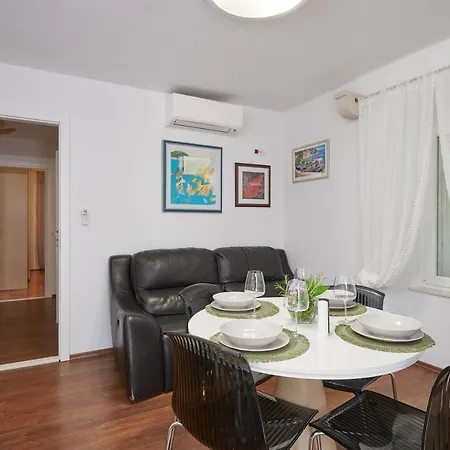 San Pietro Apartament *